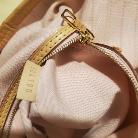 Authentic Louis Vuitton Delightful MM - Picture 7 of 12